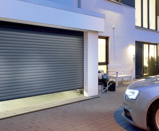 Ворота из роллетного профиля в Павловской